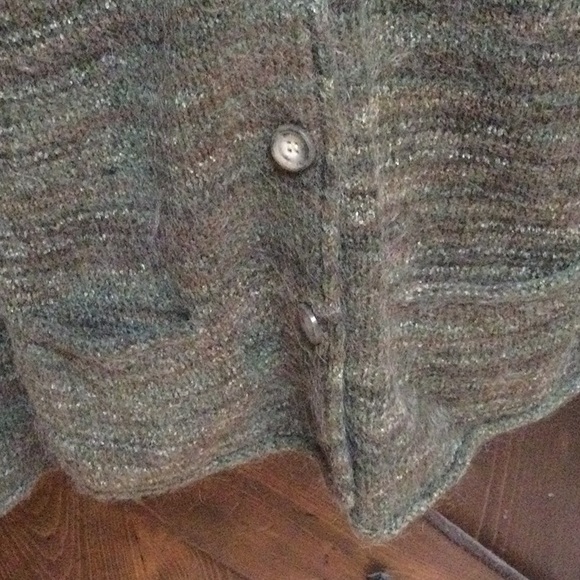 Evan-Picone V-neck cardigan sweater - Picture 3 of 6